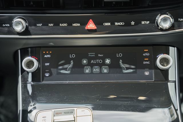 Used 2026 Genesis GV70 2.5T AWD/4WD image 25