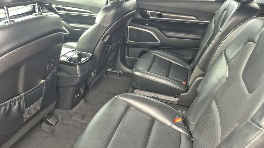 Certified 2025 Kia Telluride S image 14