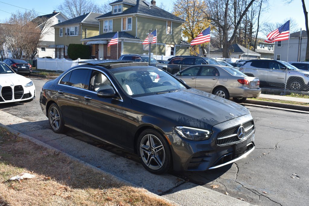 Used 2023 Mercedes-Benz E 350 4MATIC Sedan w/ Premium Package image 4