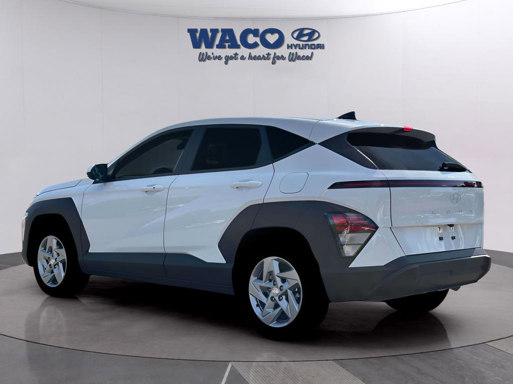 Used 2026 Hyundai Kona SE image 4