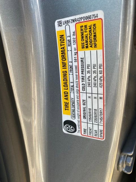 Used 2023 Buick Envision Essence FWD image 40