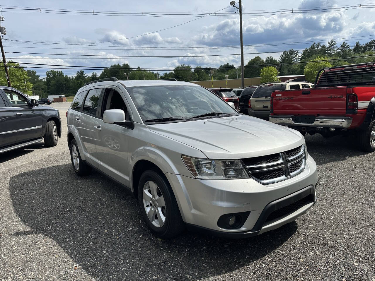 Used 2011 Dodge Journey Mainstreet w/ Safe & Sound Group FWD image 3