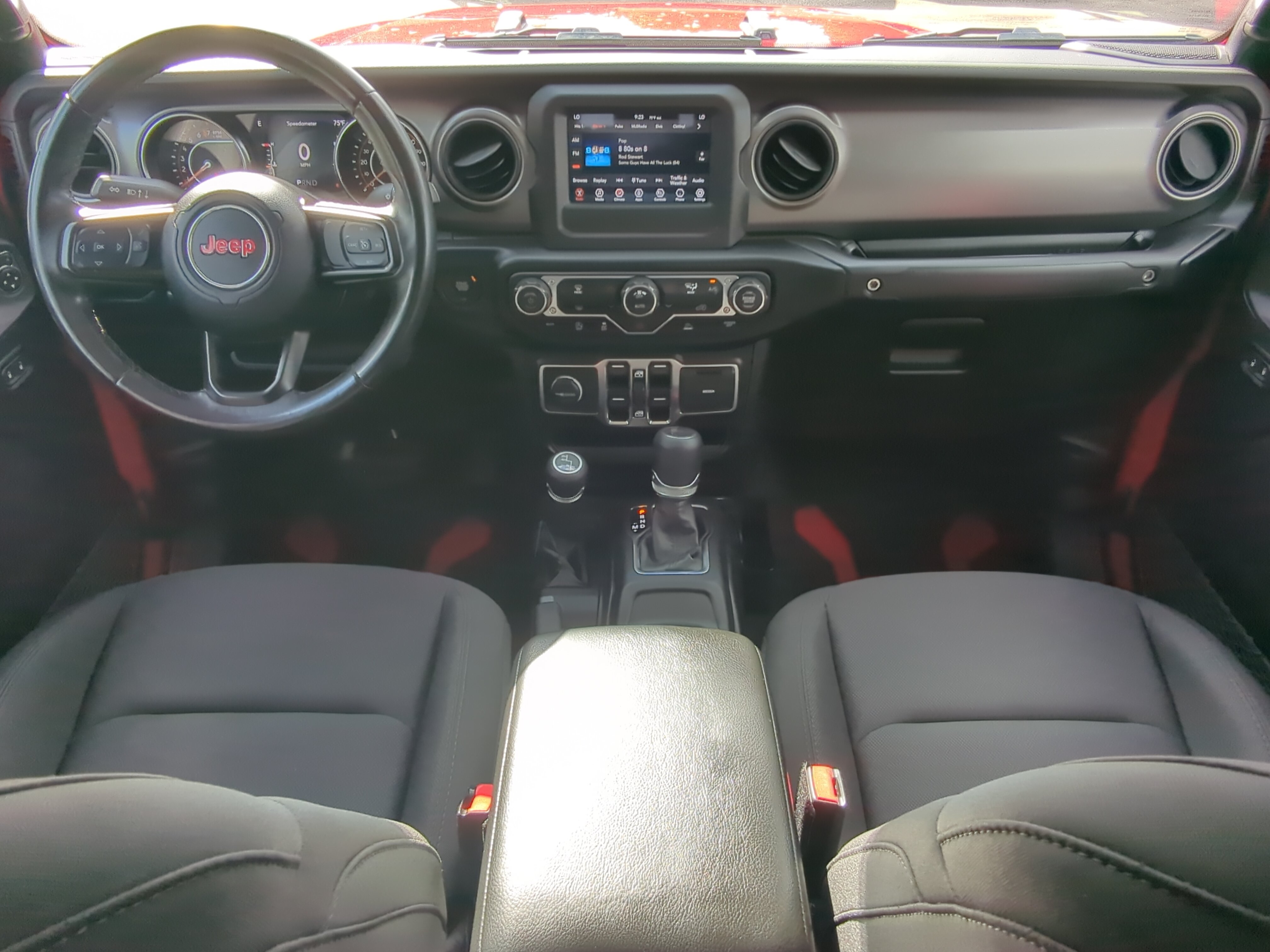 Used 2021 Jeep Gladiator Sport AWD/4WD image 13