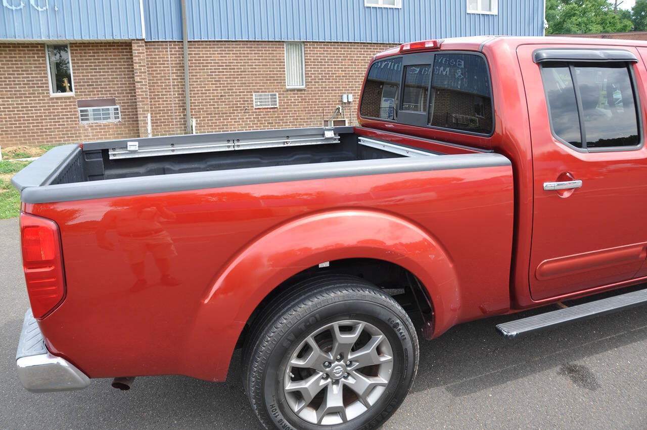 Used 2014 Nissan Frontier SL w/ SL Moonroof Package AWD/4WD image 17