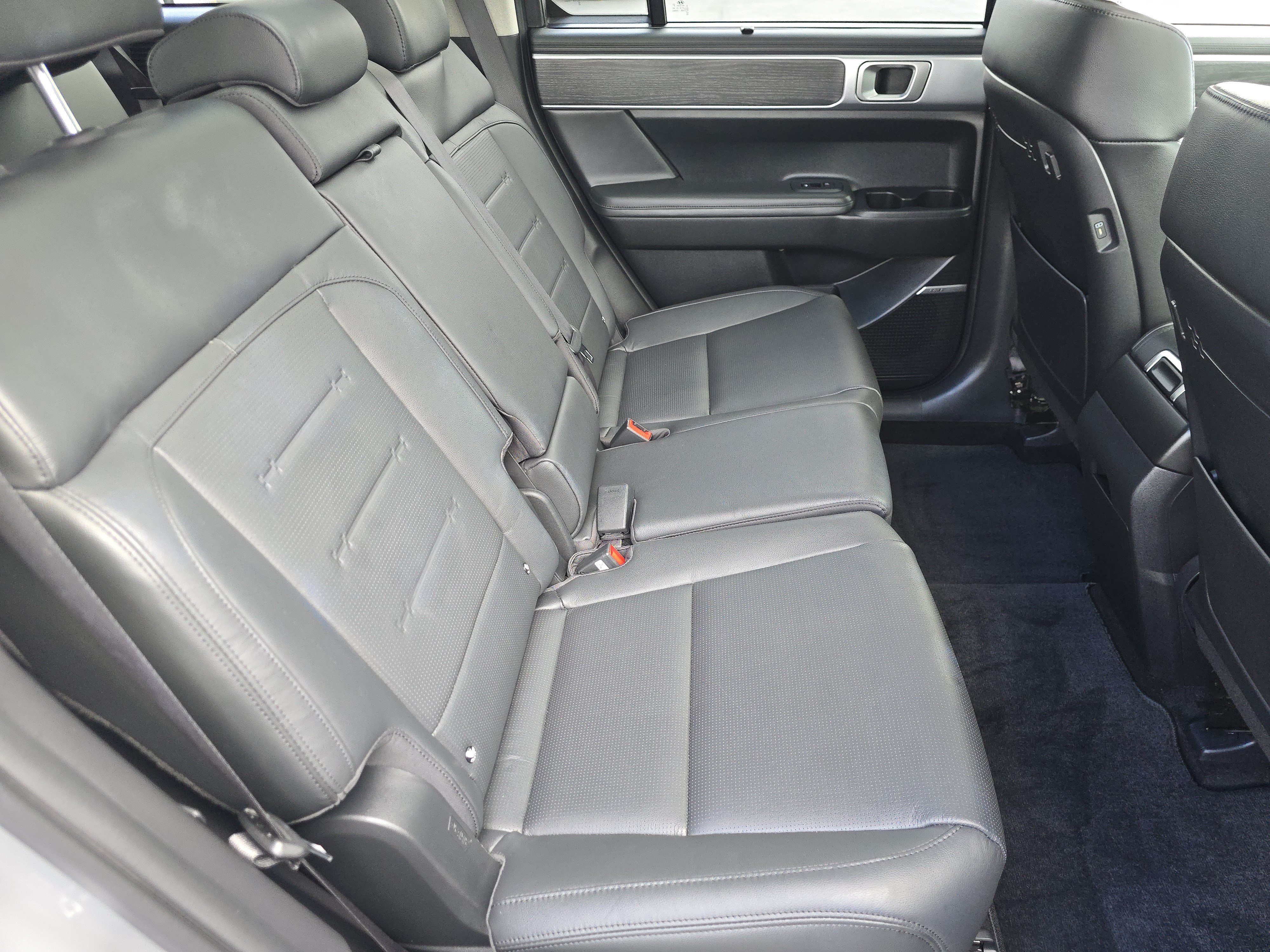 Used 2024 Hyundai Santa Fe Limited AWD/4WD image 20
