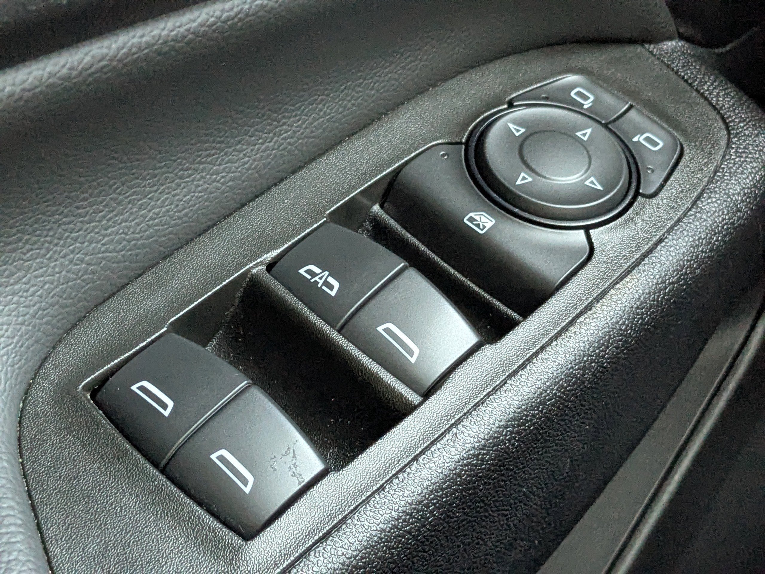 Used 2024 Chevrolet Equinox LT image 24