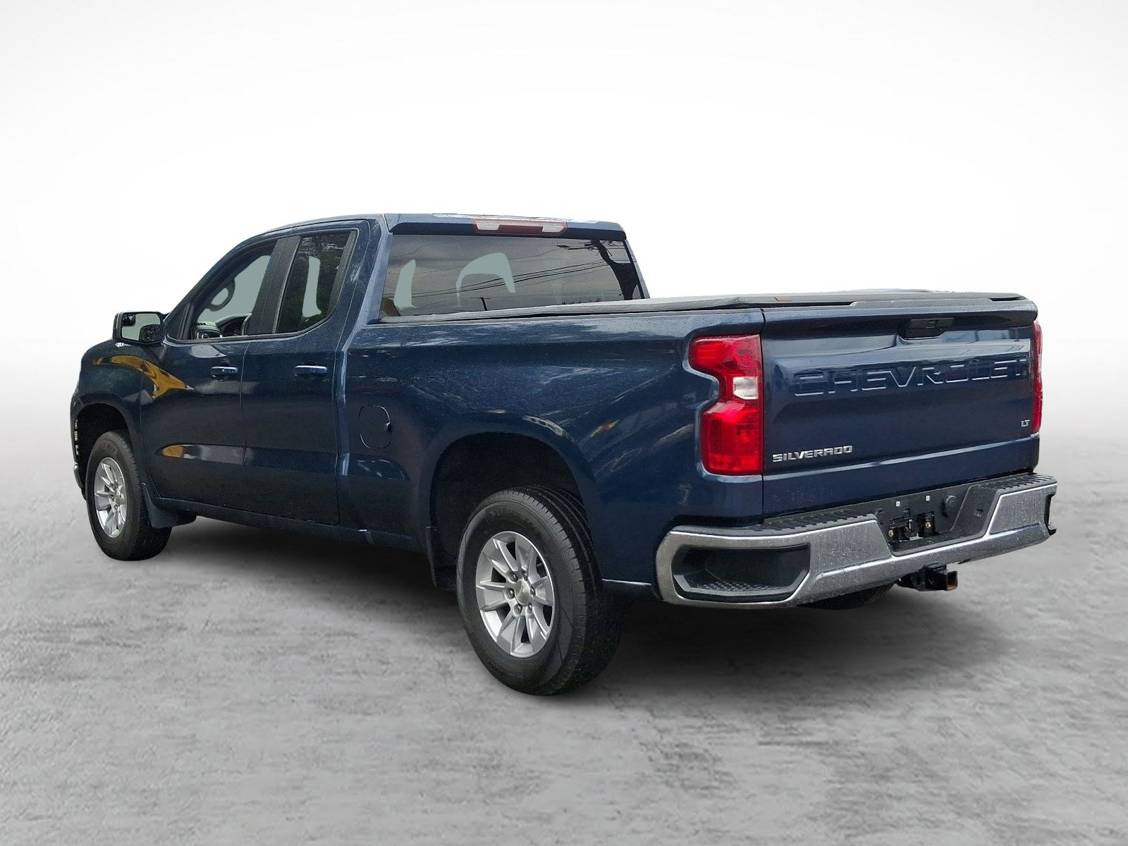 Used 2020 Chevrolet Silverado 1500 LT w/ Convenience Package image 4
