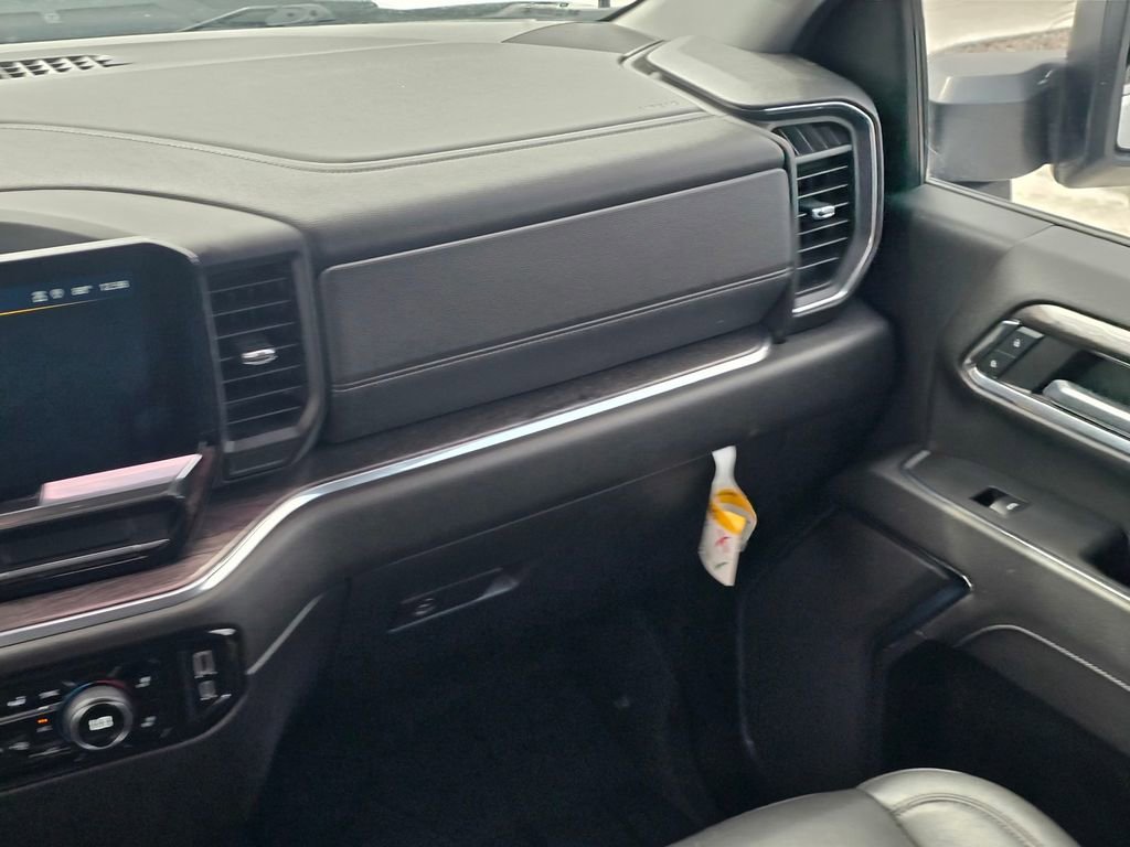 Used 2024 Chevrolet Silverado 2500 LTZ image 17