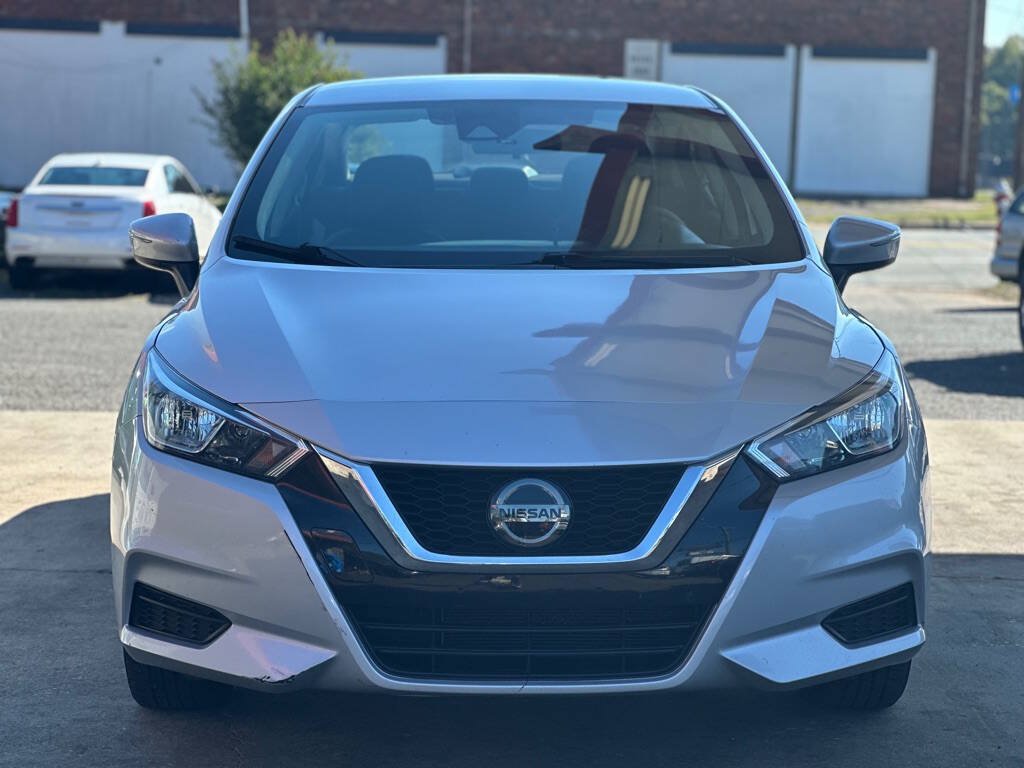 Used 2021 Nissan Versa SV FWD image 2