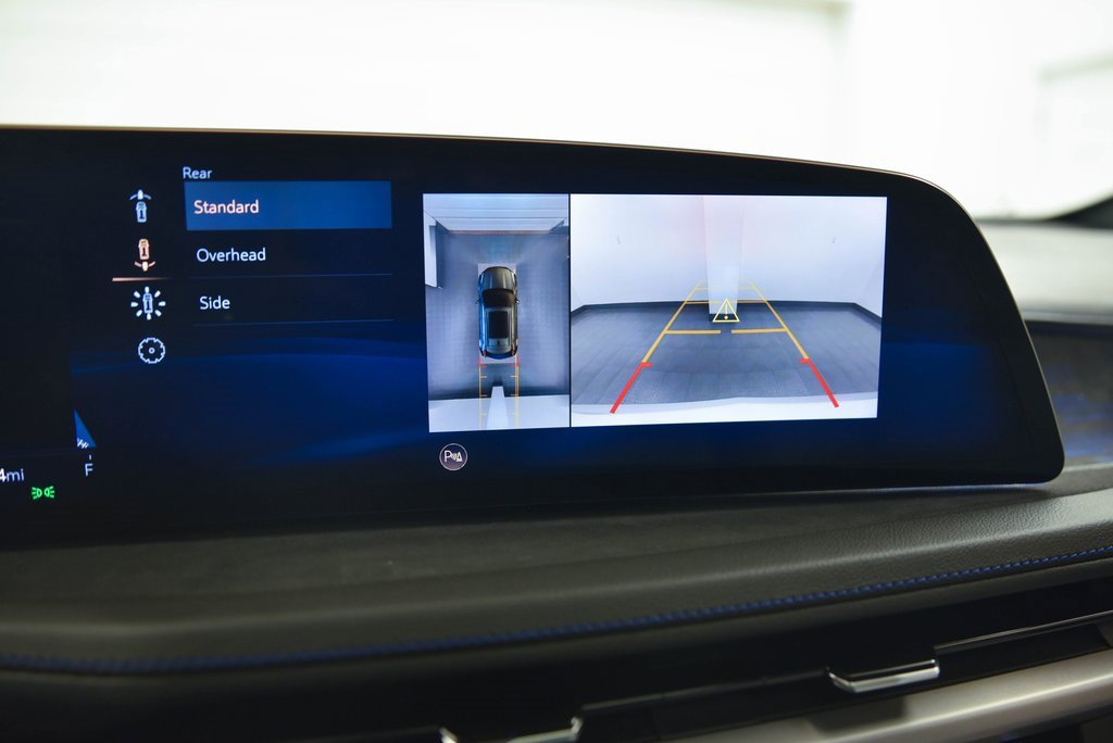 Used 2025 Cadillac XT4 Sport image 20