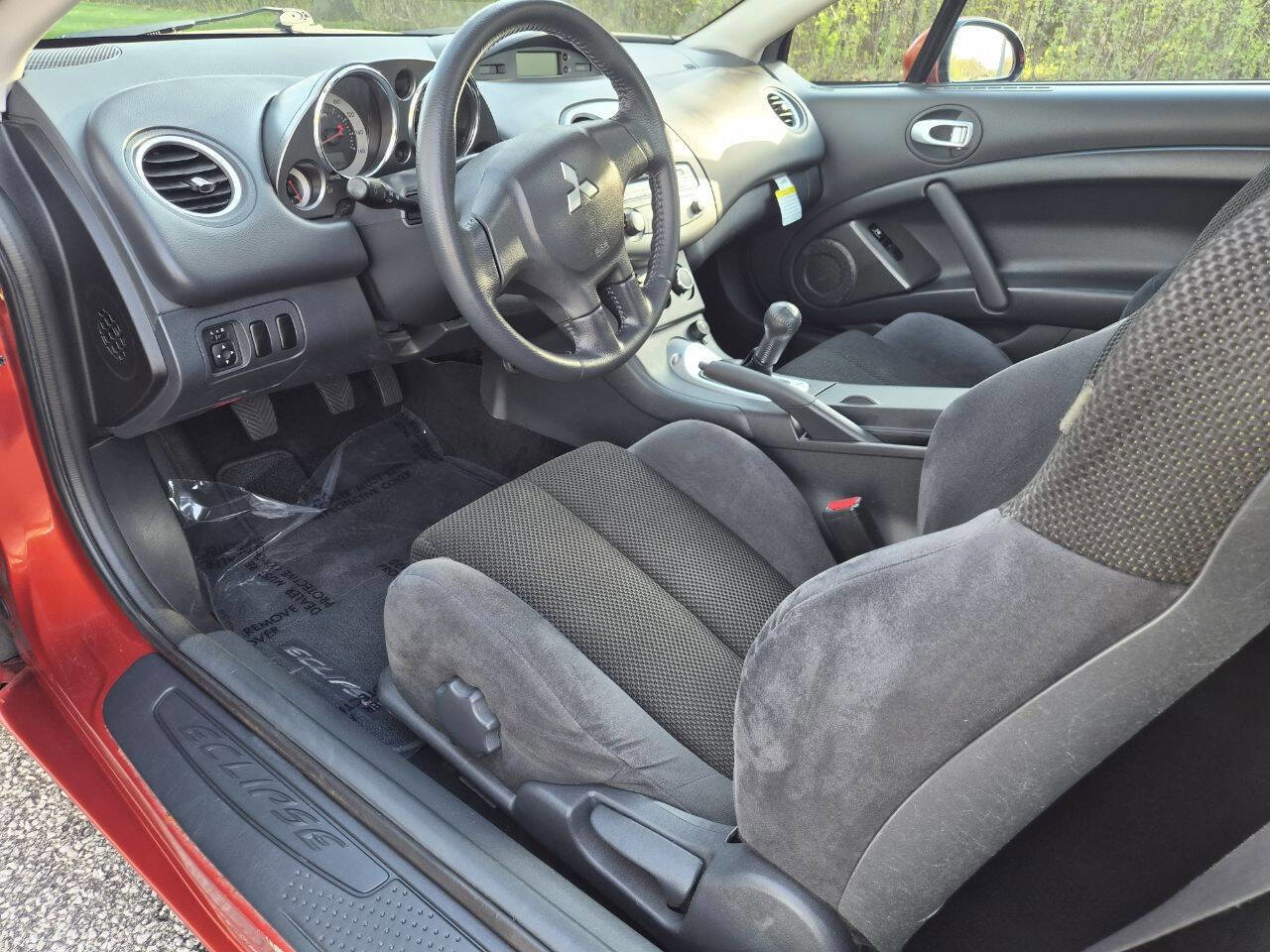 Used 2007 Mitsubishi Eclipse GS image 9