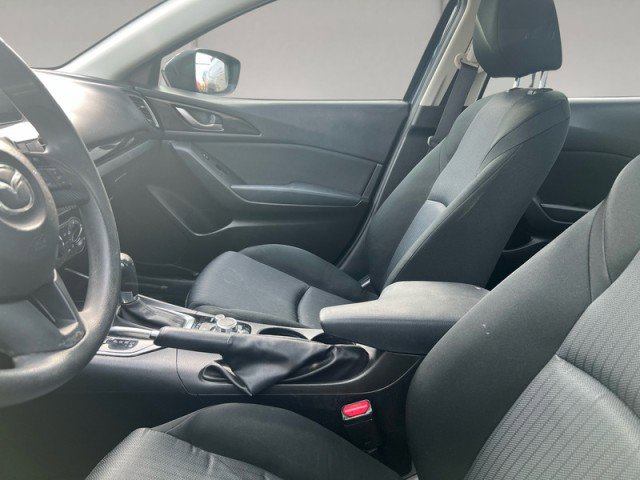 Used 2015 MAZDA MAZDA3 i Sport image 4