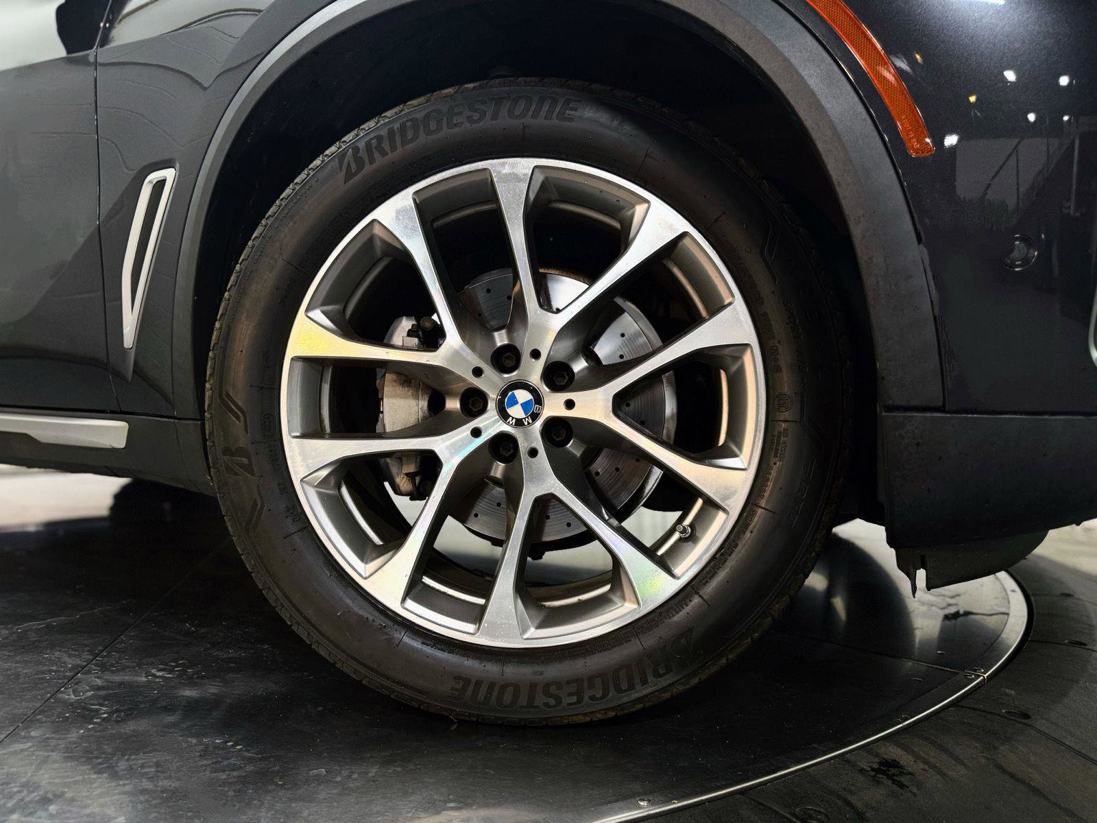 Used 2021 BMW X5 xDrive40i w/ Premium Package image 10