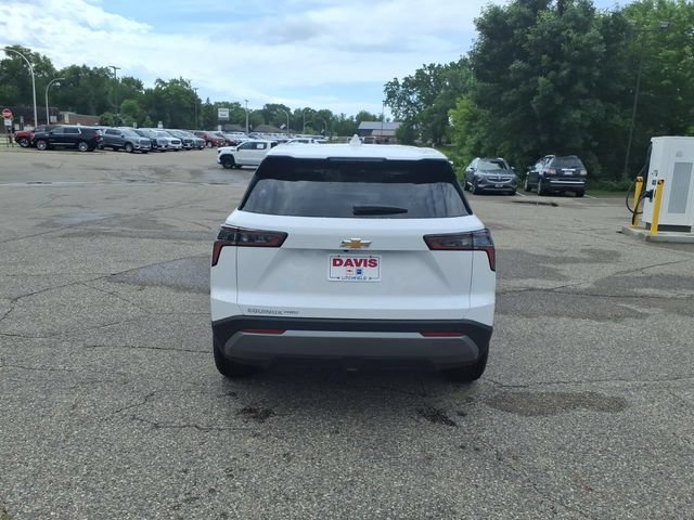 New 2026 Chevrolet Equinox LT w/ Convenience Package II AWD/4WD image 4