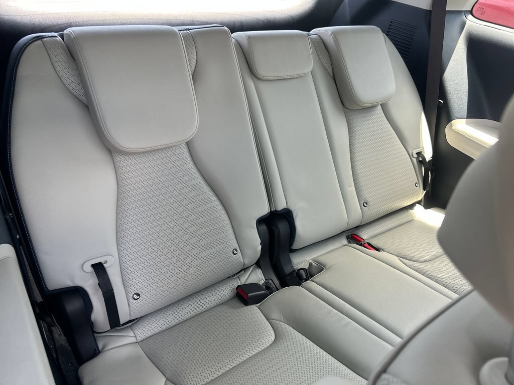 Used 2025 Kia Carnival SX Prestige FWD image 25