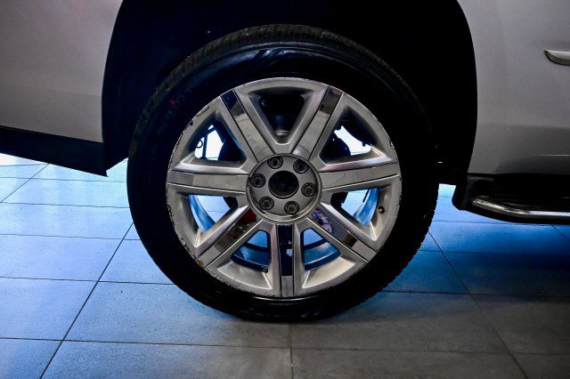 Used 2016 Cadillac Escalade Luxury AWD/4WD image 43