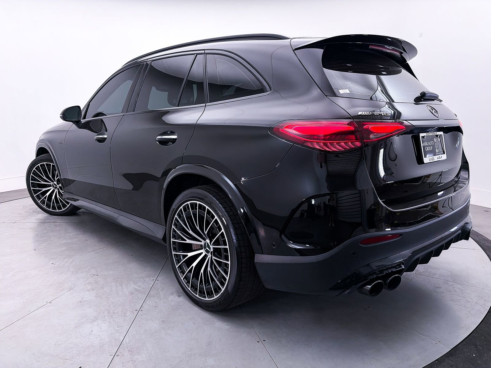 Used 2024 Mercedes-Benz GLC 43 AMG 4MATIC image 2