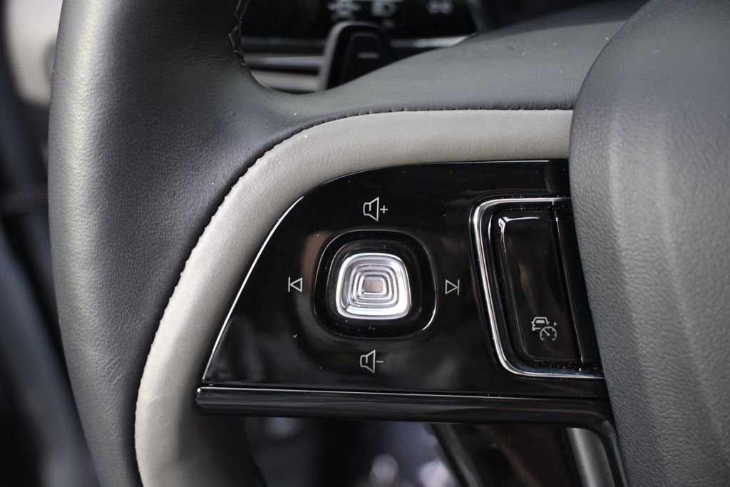 New 2026 Lincoln Corsair Reserve w/ Jet Appearance Package AWD/4WD image 32