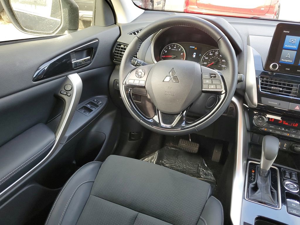 Used 2025 Mitsubishi Eclipse Cross Black Edition image 10