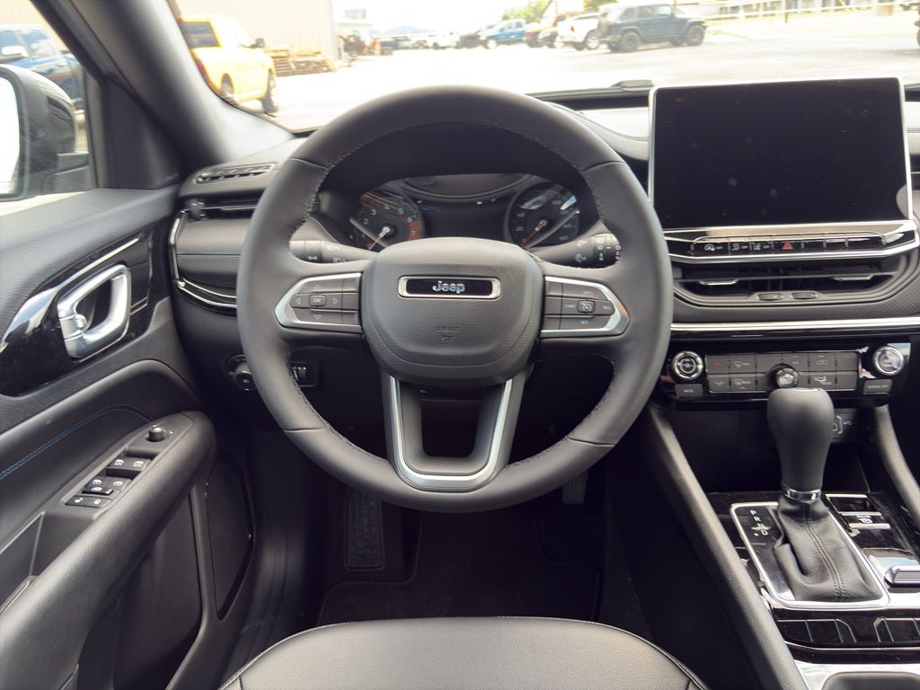 New 2026 Jeep Compass Latitude AWD/4WD image 19