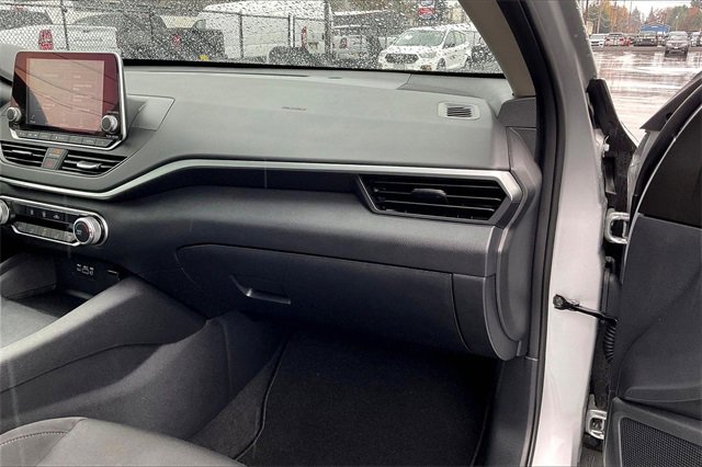 Used 2022 Nissan Altima 2.5 SV image 16