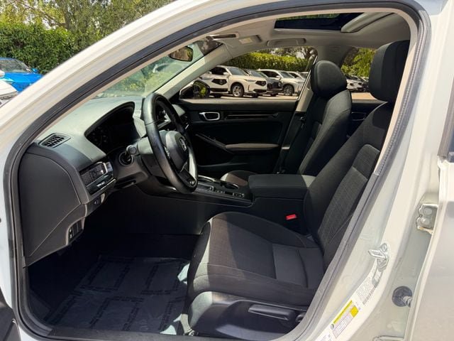 Used 2024 Honda Civic EX image 9