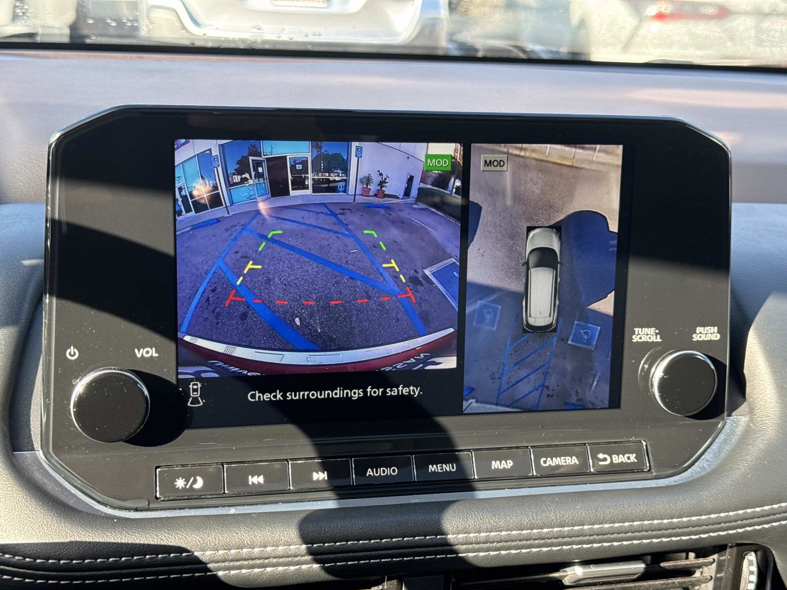 Used 2021 Nissan Rogue SL w/ Premium Package image 25