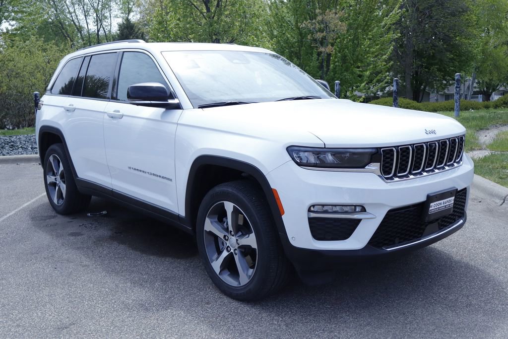 Used 2023 Jeep Grand Cherokee 4WD 4xe w/ Luxury Tech Group II image 9