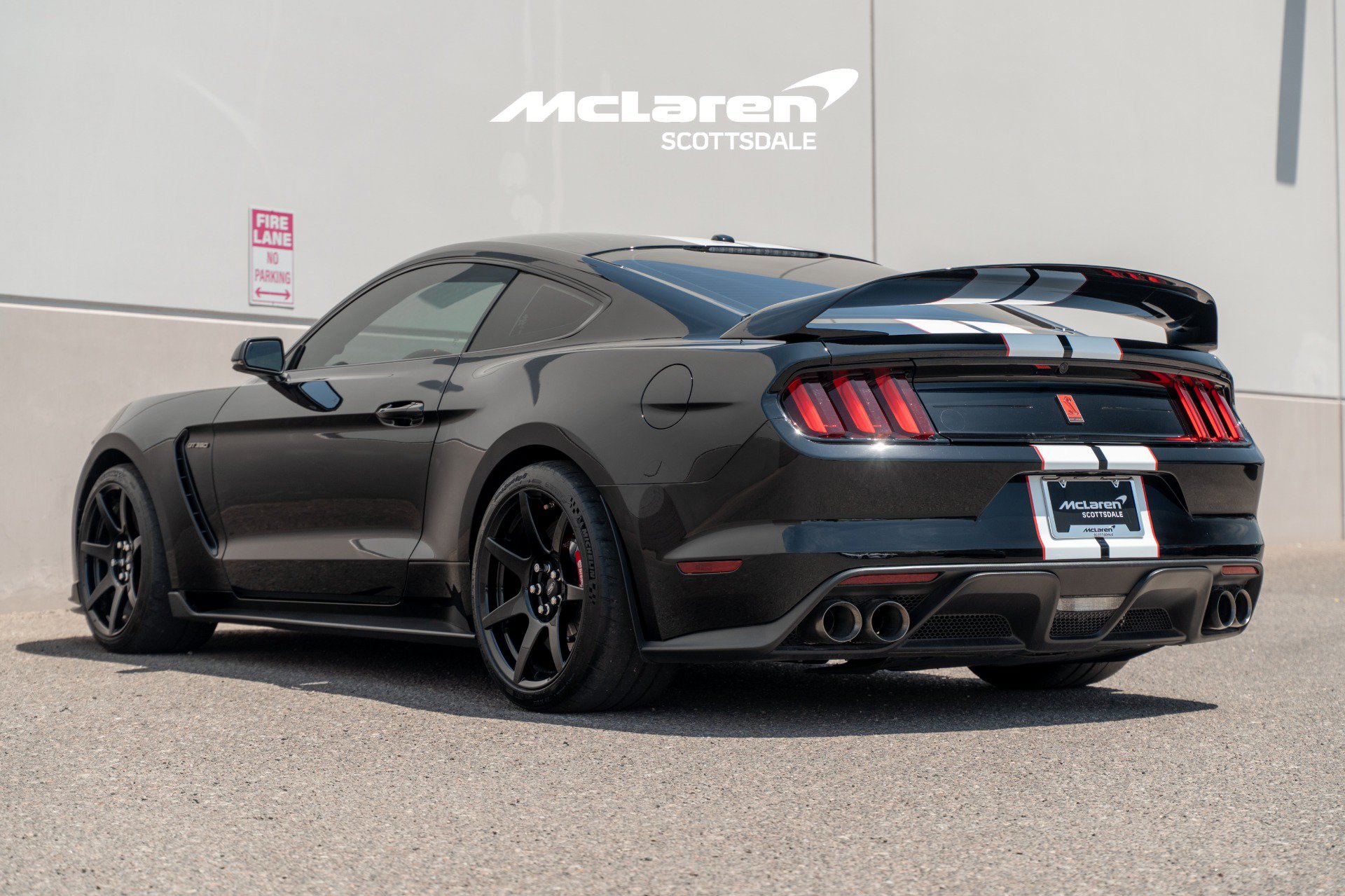 Used 2019 Ford Mustang Shelby GT350R w/ GT350R Equipment Group 920A RWD image 5