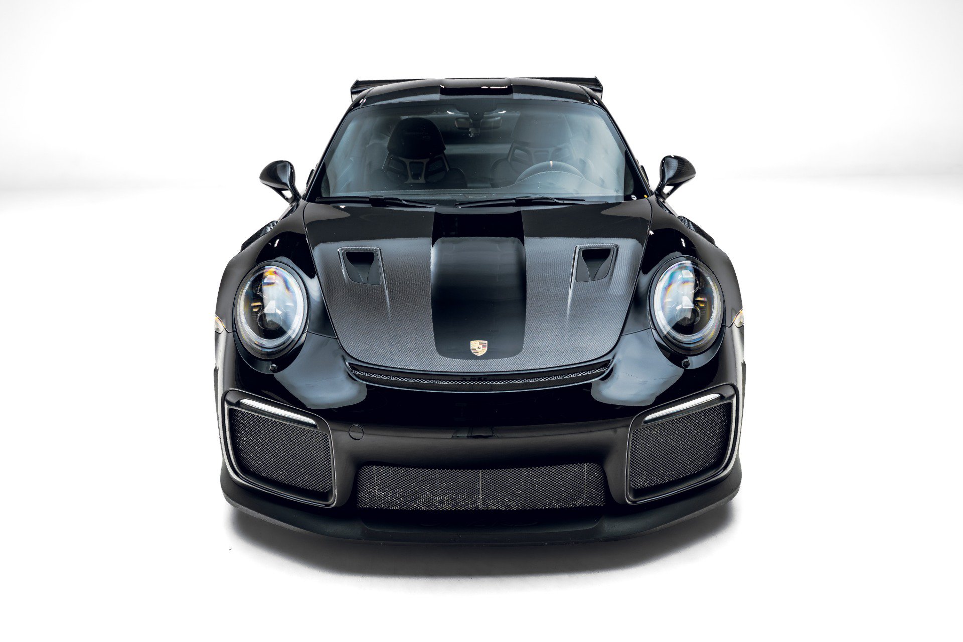 Used 2018 Porsche 911 GT2 RS RWD image 3