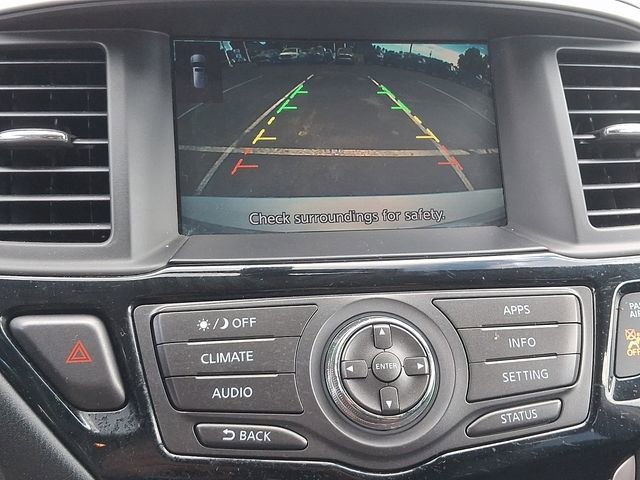 Used 2018 Nissan Pathfinder SV image 18