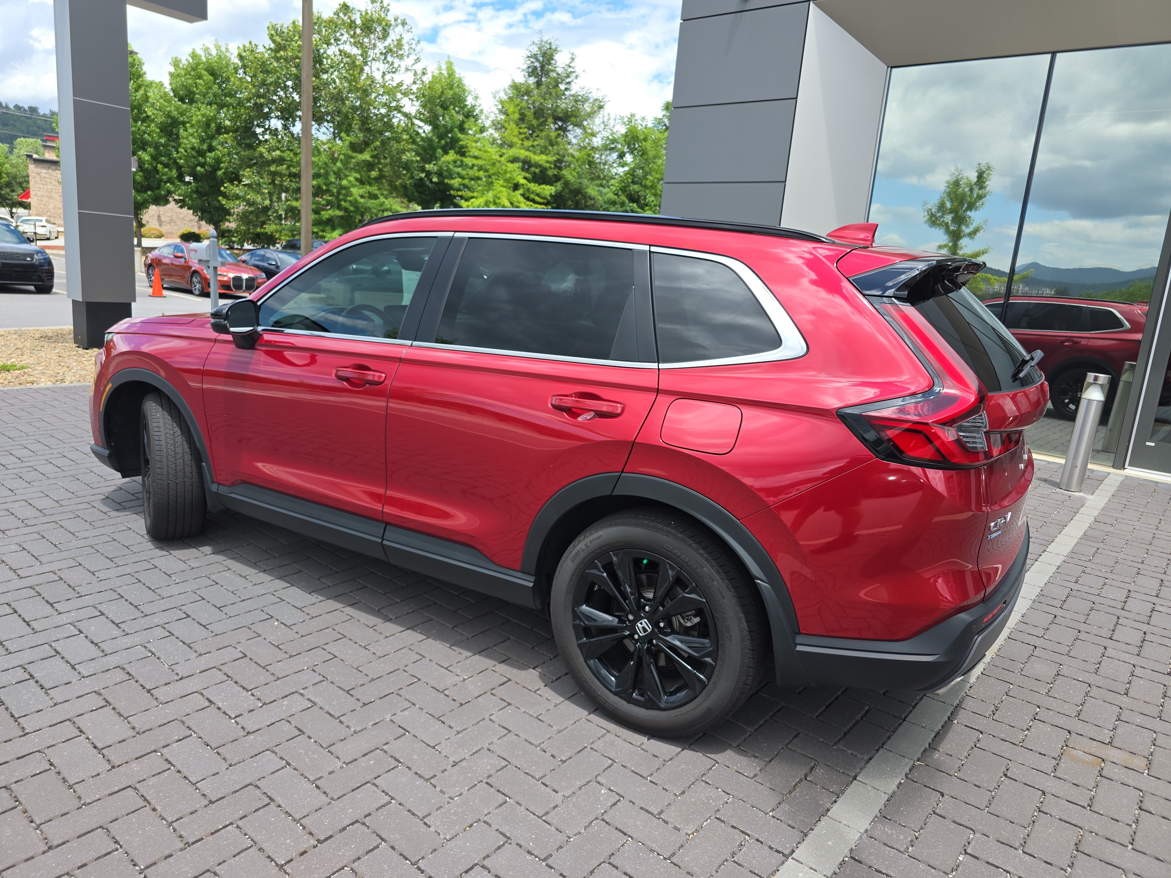 Used 2023 Honda CR-V Sport Touring image 6
