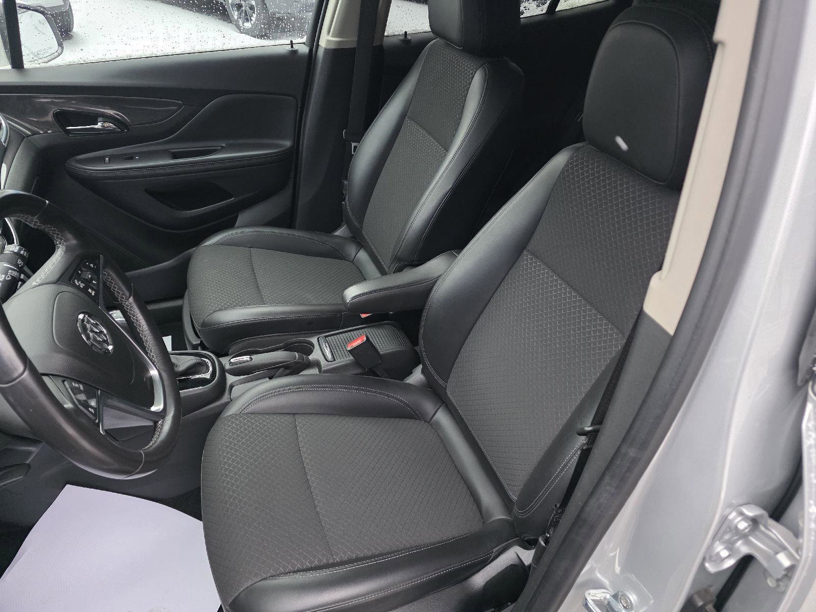 Used 2021 Buick Encore Preferred w/ Safety Package image 13