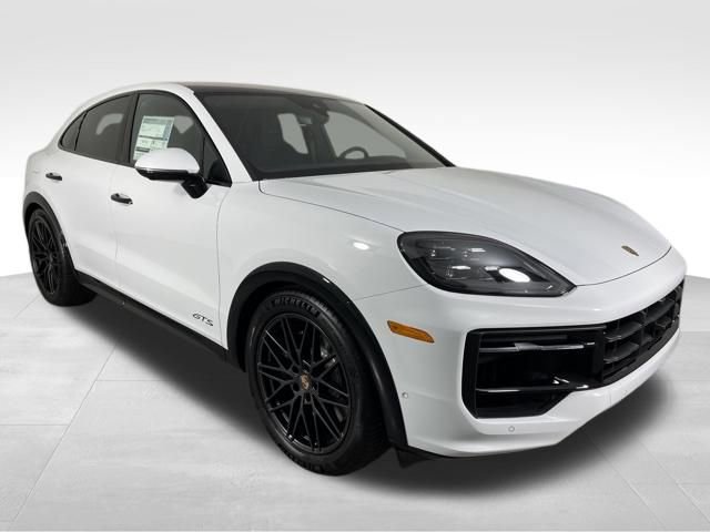 New 2026 Porsche Cayenne GTS image 10