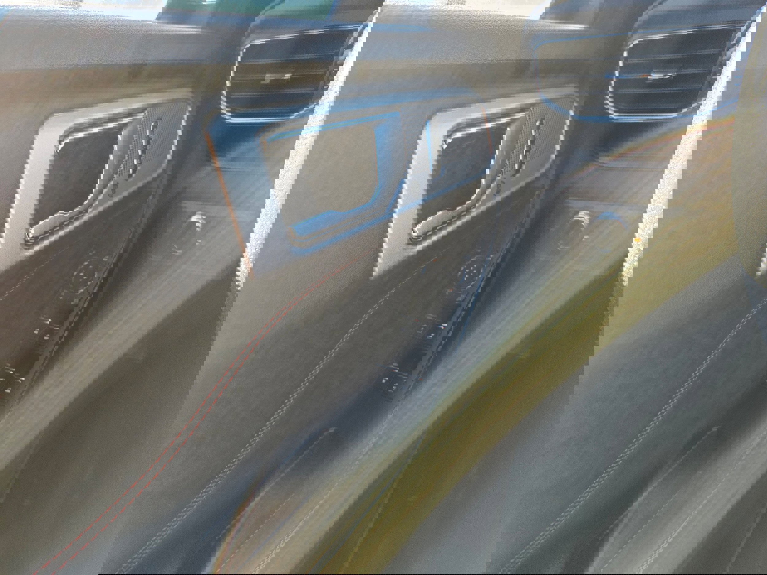 Certified 2022 Ford Explorer ST-Line image 17