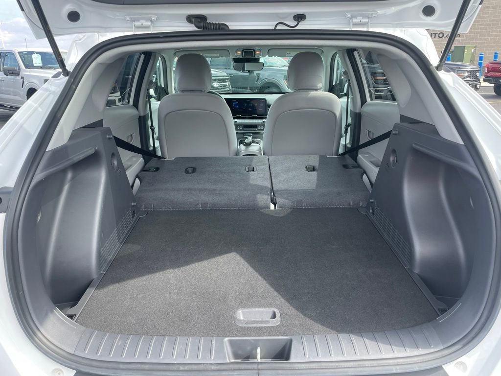 Used 2025 Hyundai Kona SEL image 31