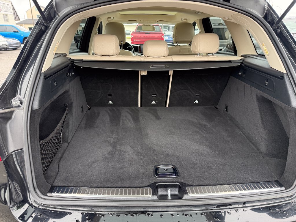 Used 2019 Mercedes-Benz GLC 300 image 22