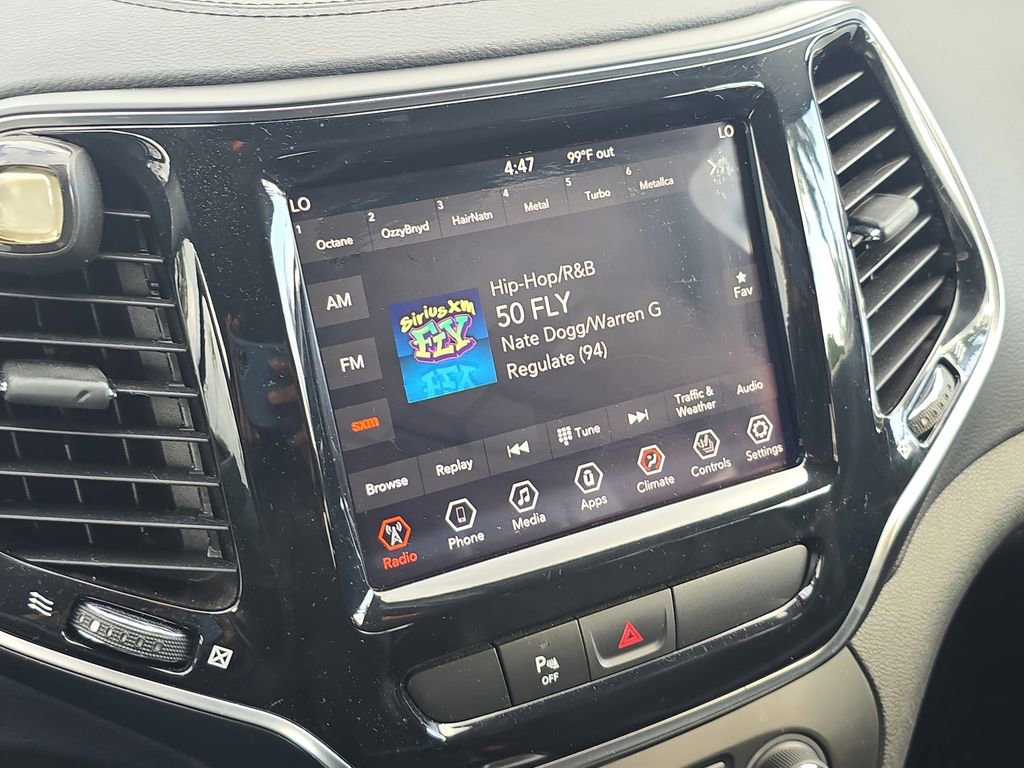 Used 2019 Jeep Cherokee Limited image 26