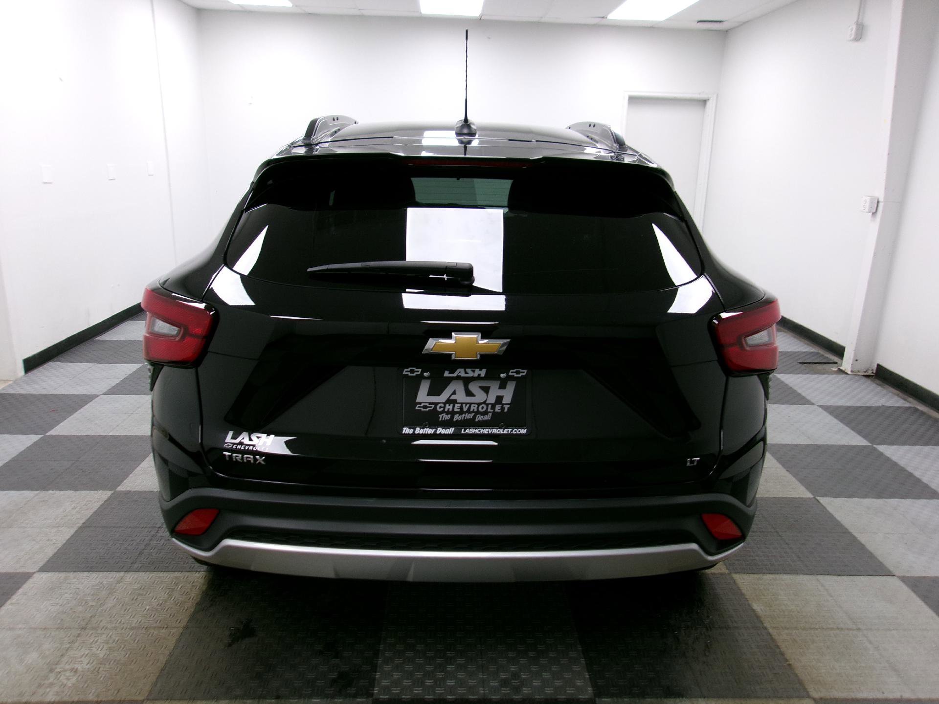 Certified 2024 Chevrolet Trax LT w/ Sunroof Package image 13
