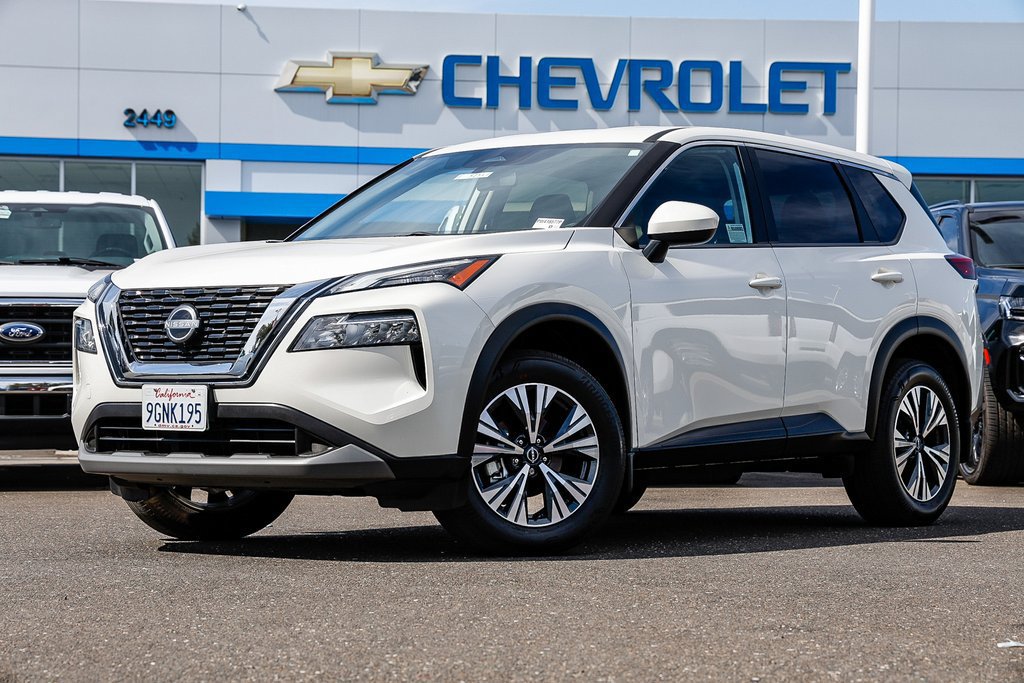 Used 2023 Nissan Rogue SV