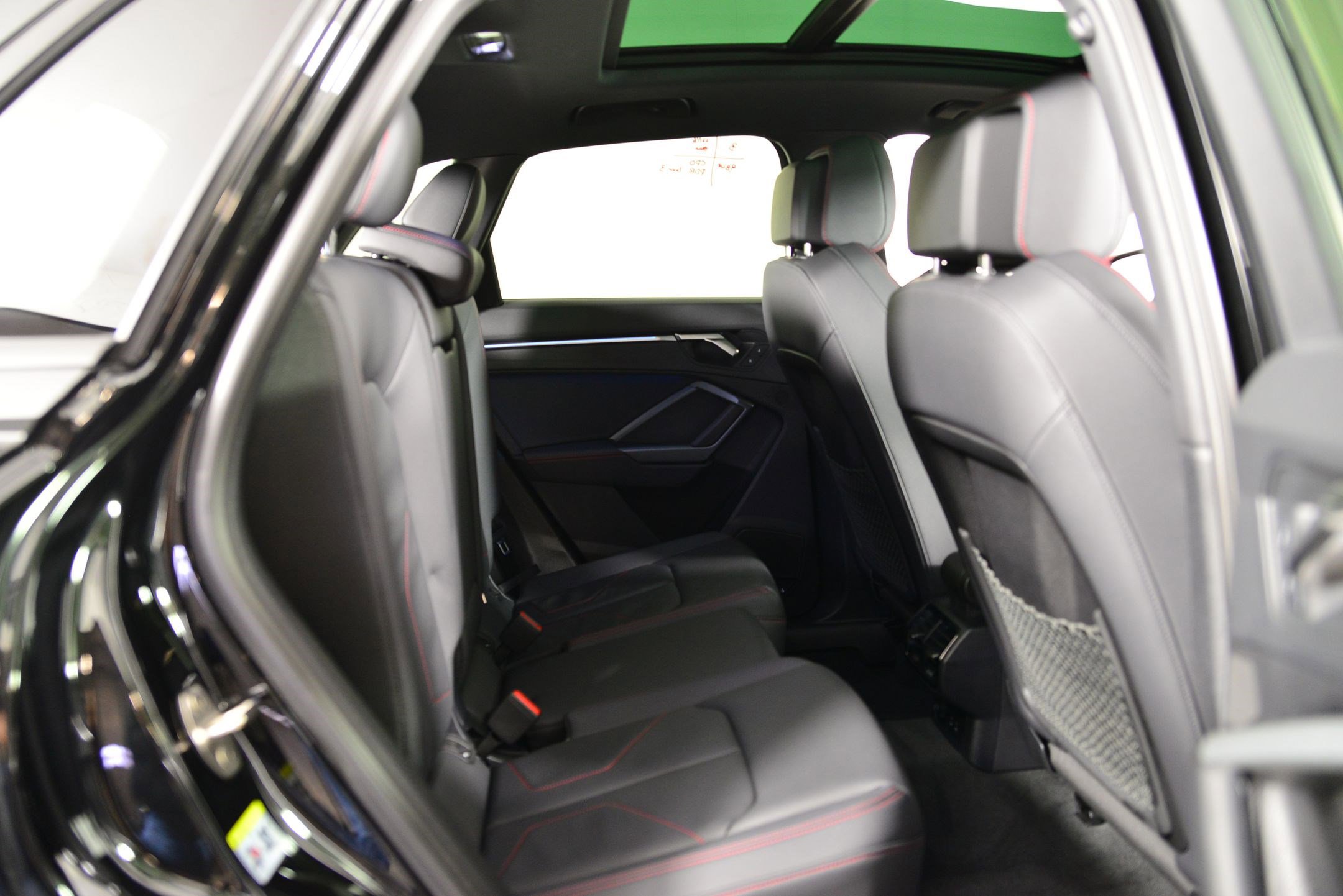 Certified 2025 Audi Q3 2.0T Premium Plus w/ Premium Plus Package image 22