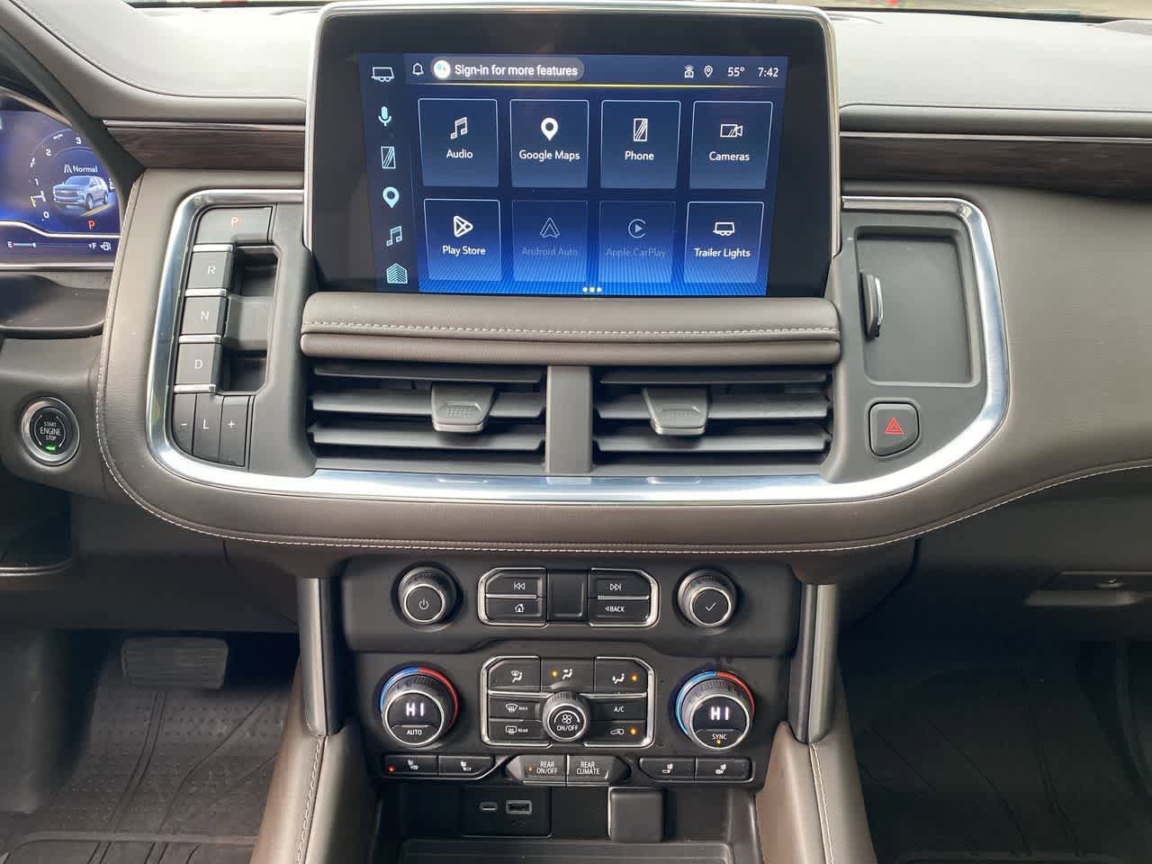 Used 2023 Chevrolet Tahoe Z71 w/ Luxury Package AWD/4WD image 24