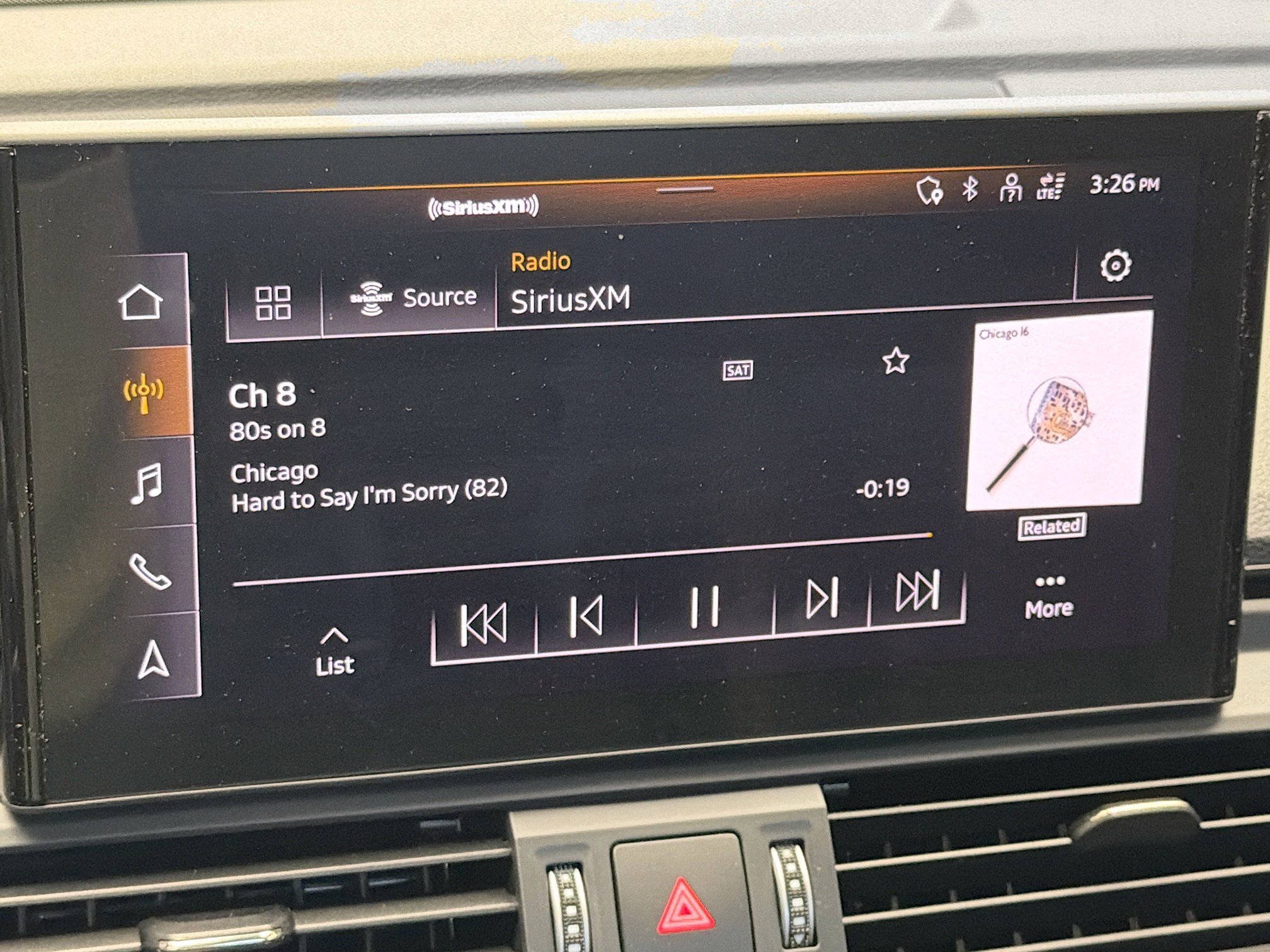 Used 2024 Audi Q5 e Premium Plus w/ Premium Plus Package image 9