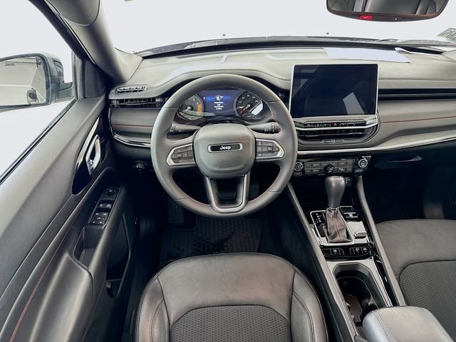 Used 2024 Jeep Compass Trailhawk w/ Sun and Sound Group AWD/4WD image 26