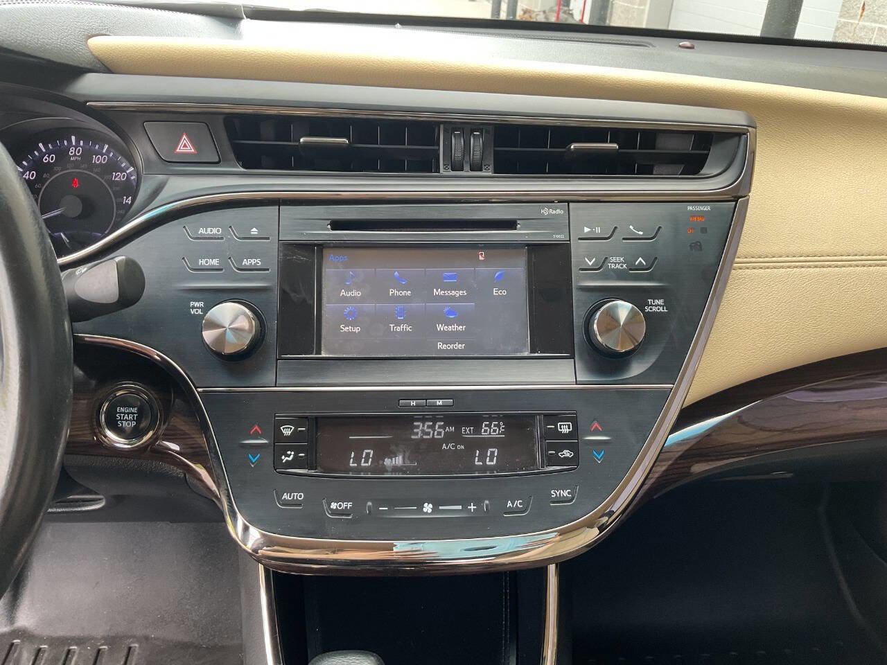 Used 2015 Toyota Avalon XLE FWD image 20