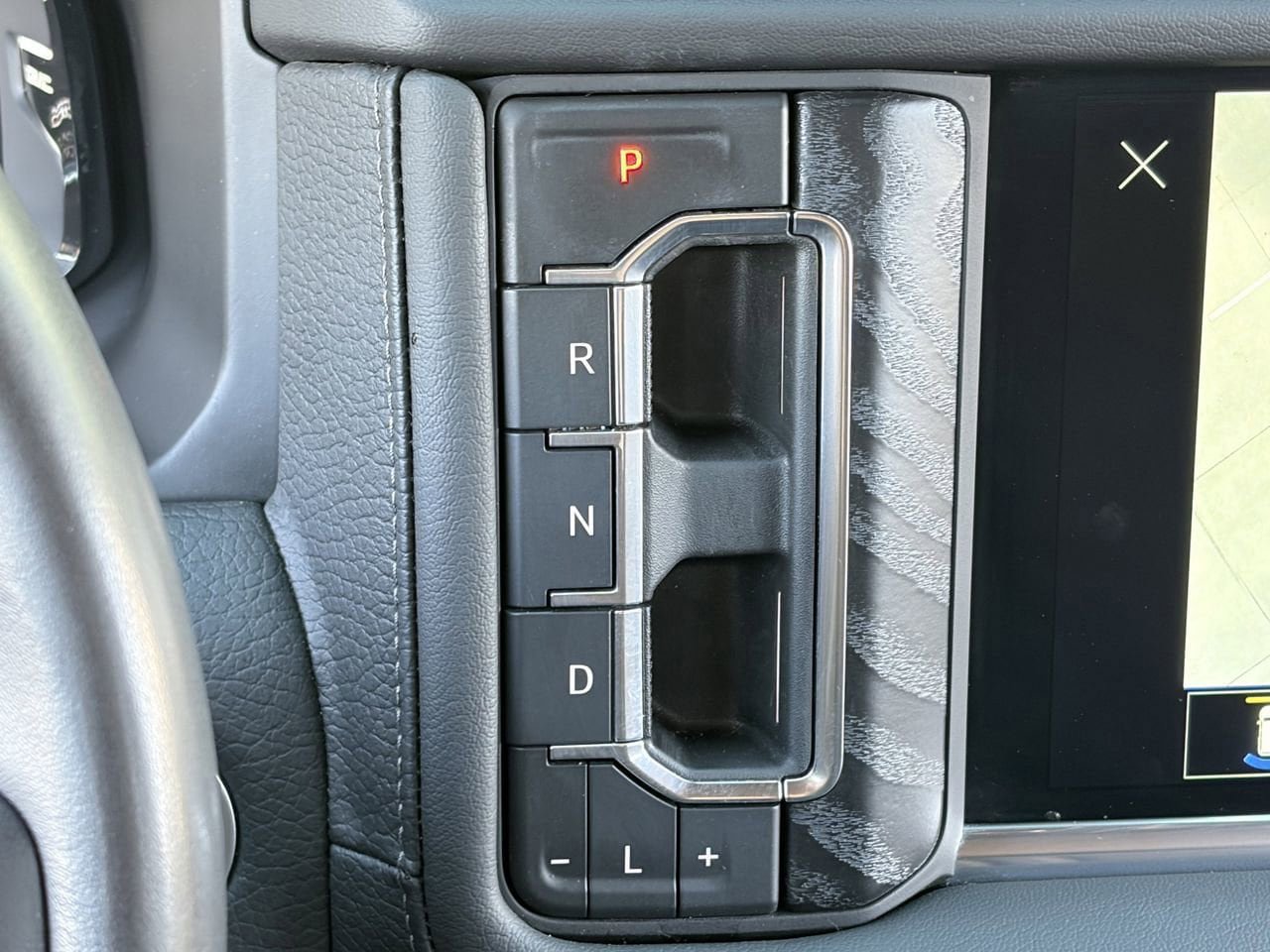 Used 2022 GMC Yukon Denali AWD/4WD image 29