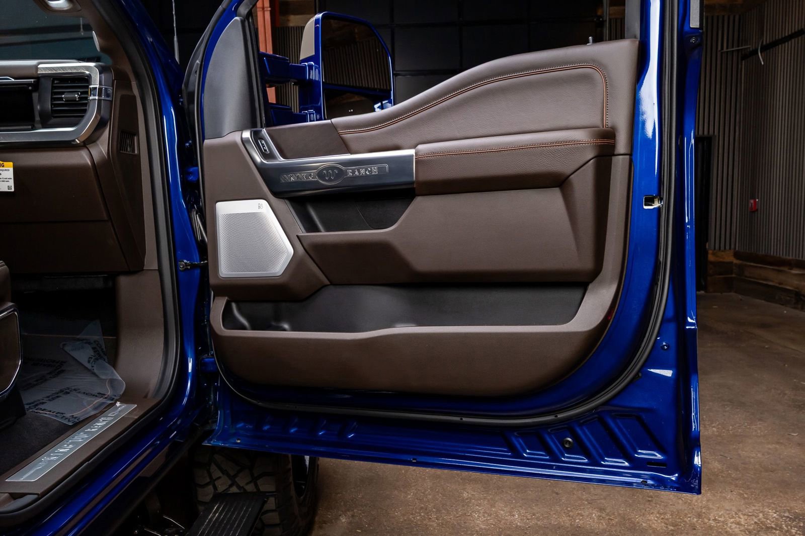 Used 2026 Ford F350 King Ranch w/ FX4 Off-Road Package AWD/4WD image 34