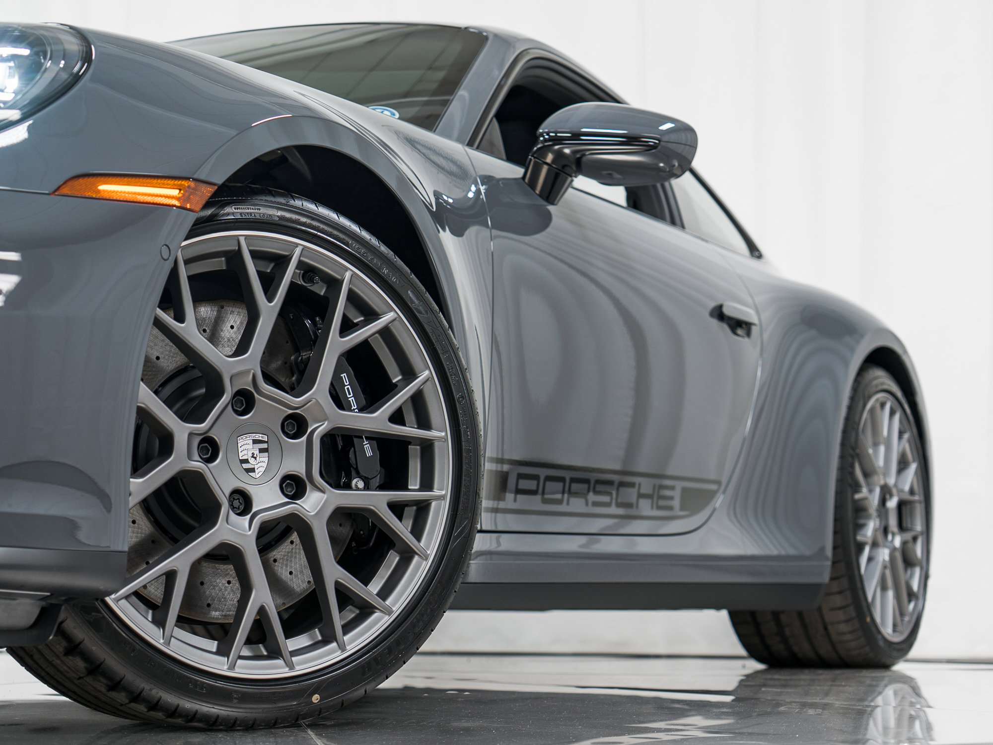 Used 2025 Porsche 911 Carrera S image 32