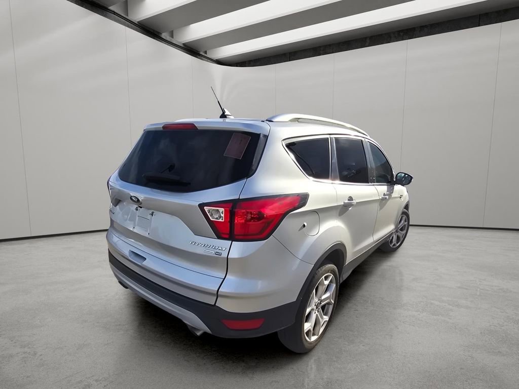 Used 2019 Ford Escape Titanium AWD/4WD image 10