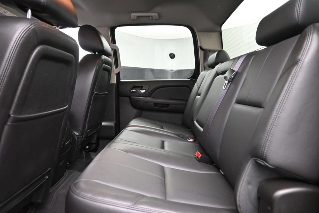 Used 2014 Chevrolet Silverado 2500 LTZ w/ LTZ Plus Package AWD/4WD image 12